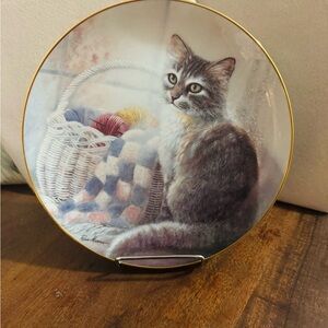 Decorative Collectors Cat Plate with Gold Trim by Ruan Manning